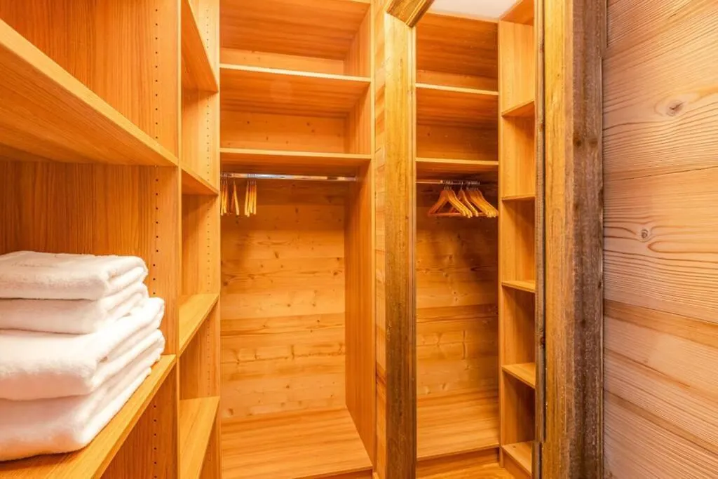 Apartment Chalets De Vonnes 8: Mountain Retreat with Optional Multipass Chatel France